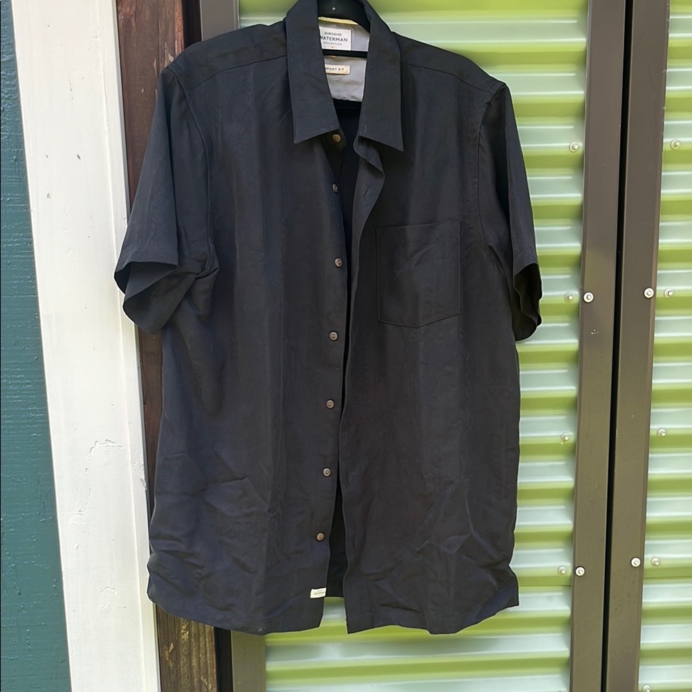 Men’s XL Quicksilver Waterman Black Button Down